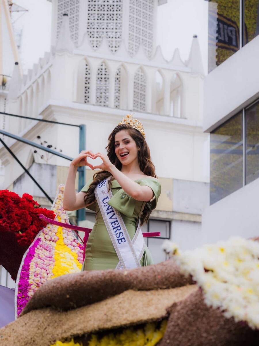 MISS_UNIVERSSE_ECUADOR_e215c.jpg
