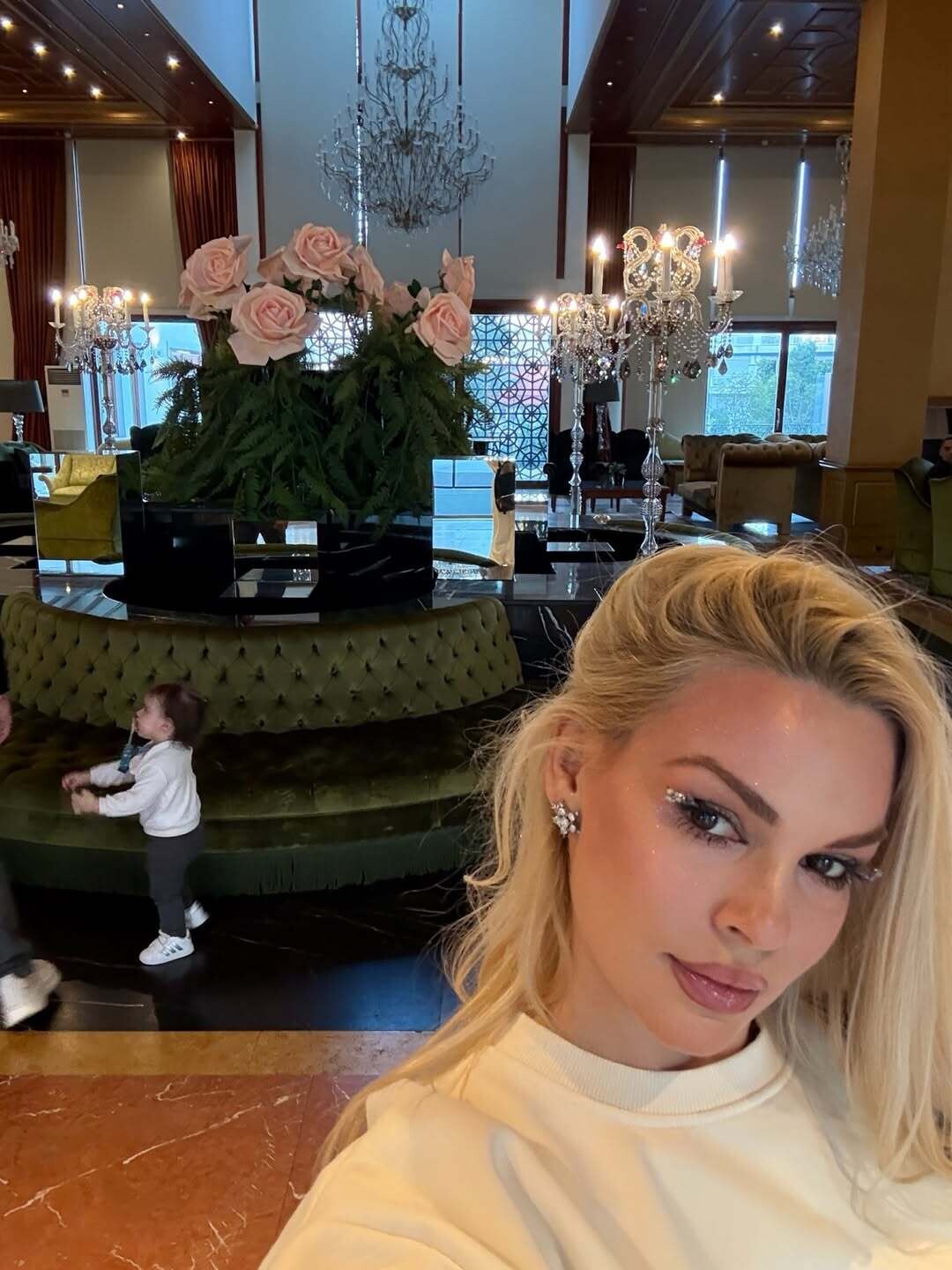 SnapInsta.to 641886969 18564060328063917 536830777143517440 n 7ad12