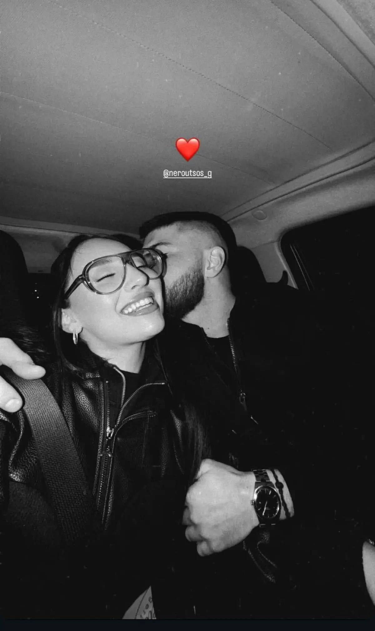 klavdia neos sintrofos 5c6c9