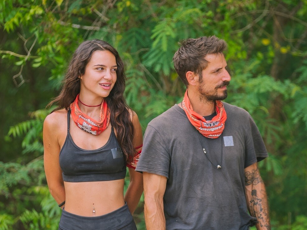 SURVIVOR 01 11 f154e