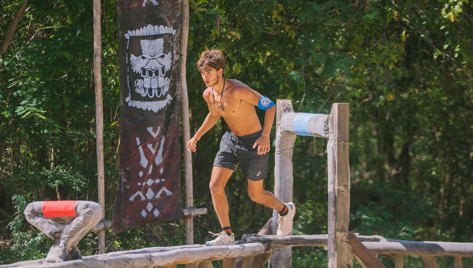 SURVIVOR ΣΤΑΥΡΟΣ ΦΛΩΡΟΣ 1 0f0b3