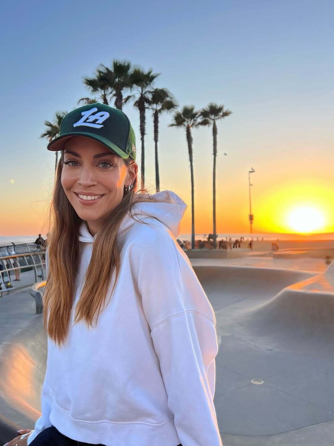 SnapInsta.to 639704776 18562093051056634 2204063287023763980 n 53aed