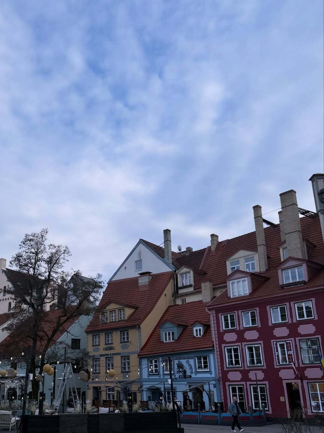 SnapInsta.to 657306766 18578371189037376 924217251596855704 n 4e353