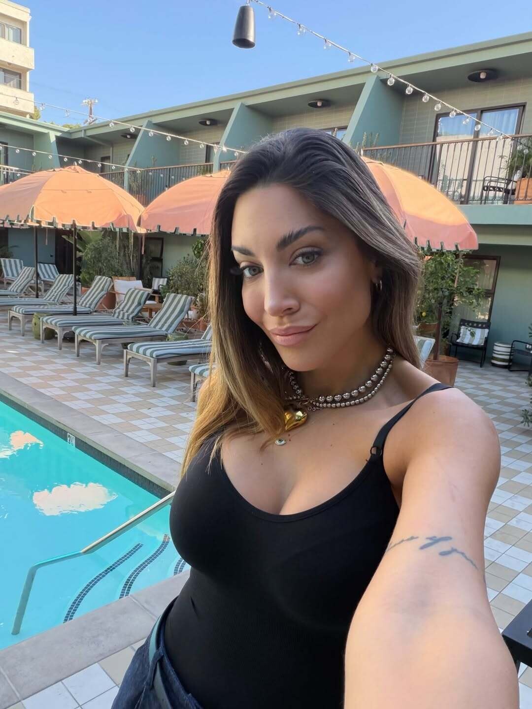 SnapInsta.to 657634616 18574126732056634 8589335171672224556 n 57b49