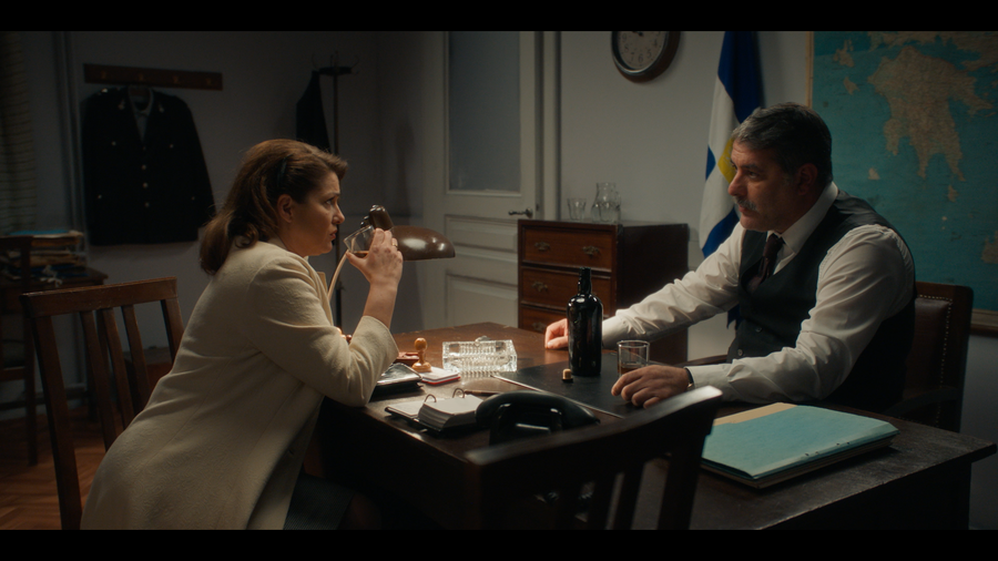 PORTO_LEONE_EP025_STILLS.Sub.04_a724f.png