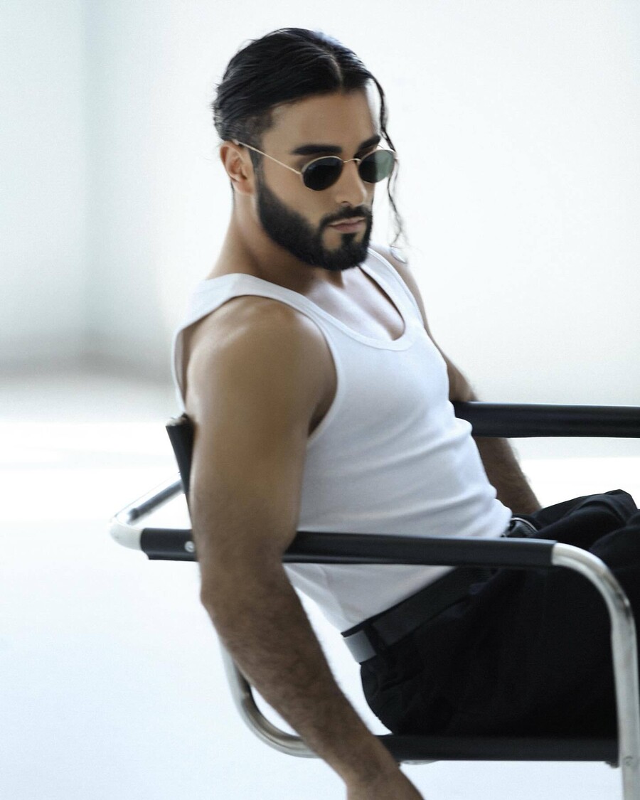 Eurovision_2026_Simon_Armenia_2_1c288.jpg