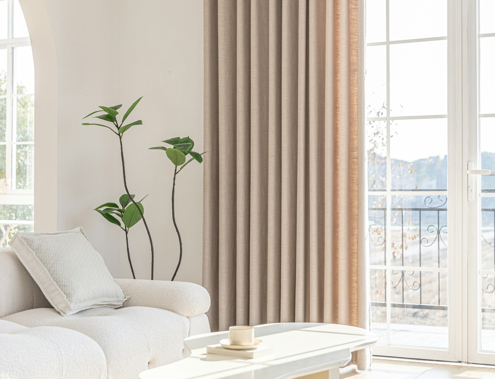 ezcurtain life G8jWN3 S6XE unsplash 87106