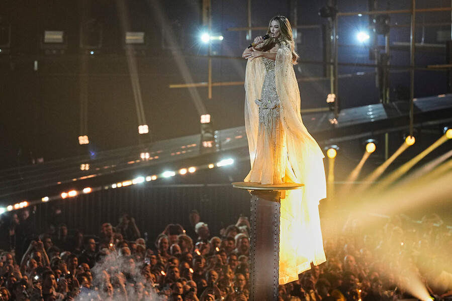 EUROVISIOn_2026_DELTA_GOODRAM_ROUXO_ELLINES_2_640a9.jpg