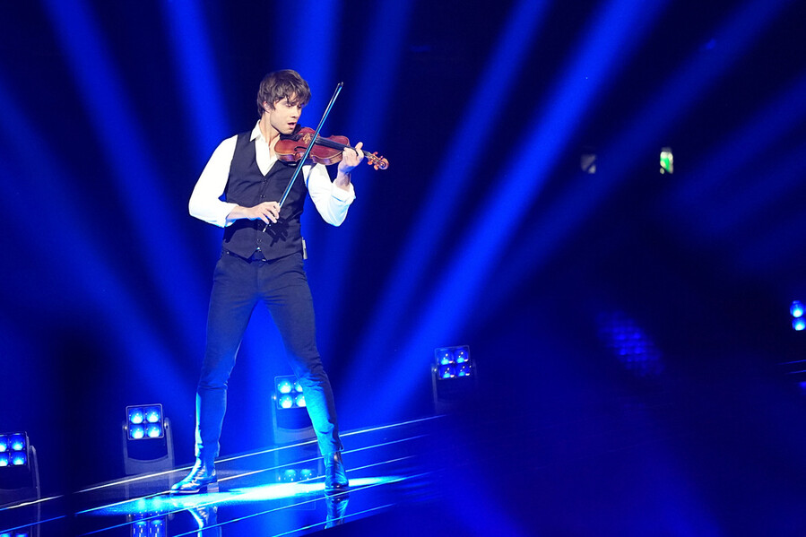 EUROVISION_2026_INTERVAL_LEGENDS_70_xronia_5_5a1f9.jpg