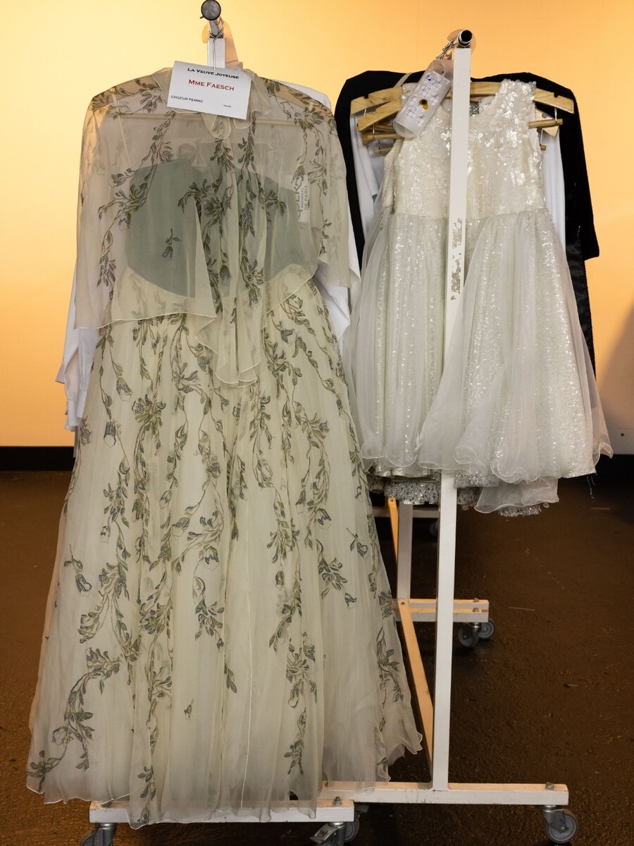 PARIS_OPERA_KOSTOUMIA_4_2bd89.jpg