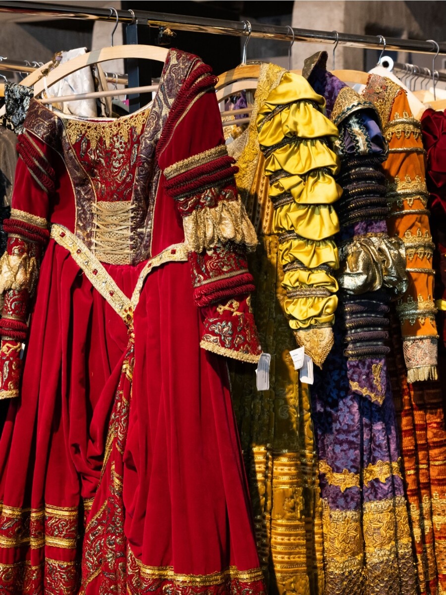PARIS_OPERA_KOSTOUMIA_6_cc1ce.jpg