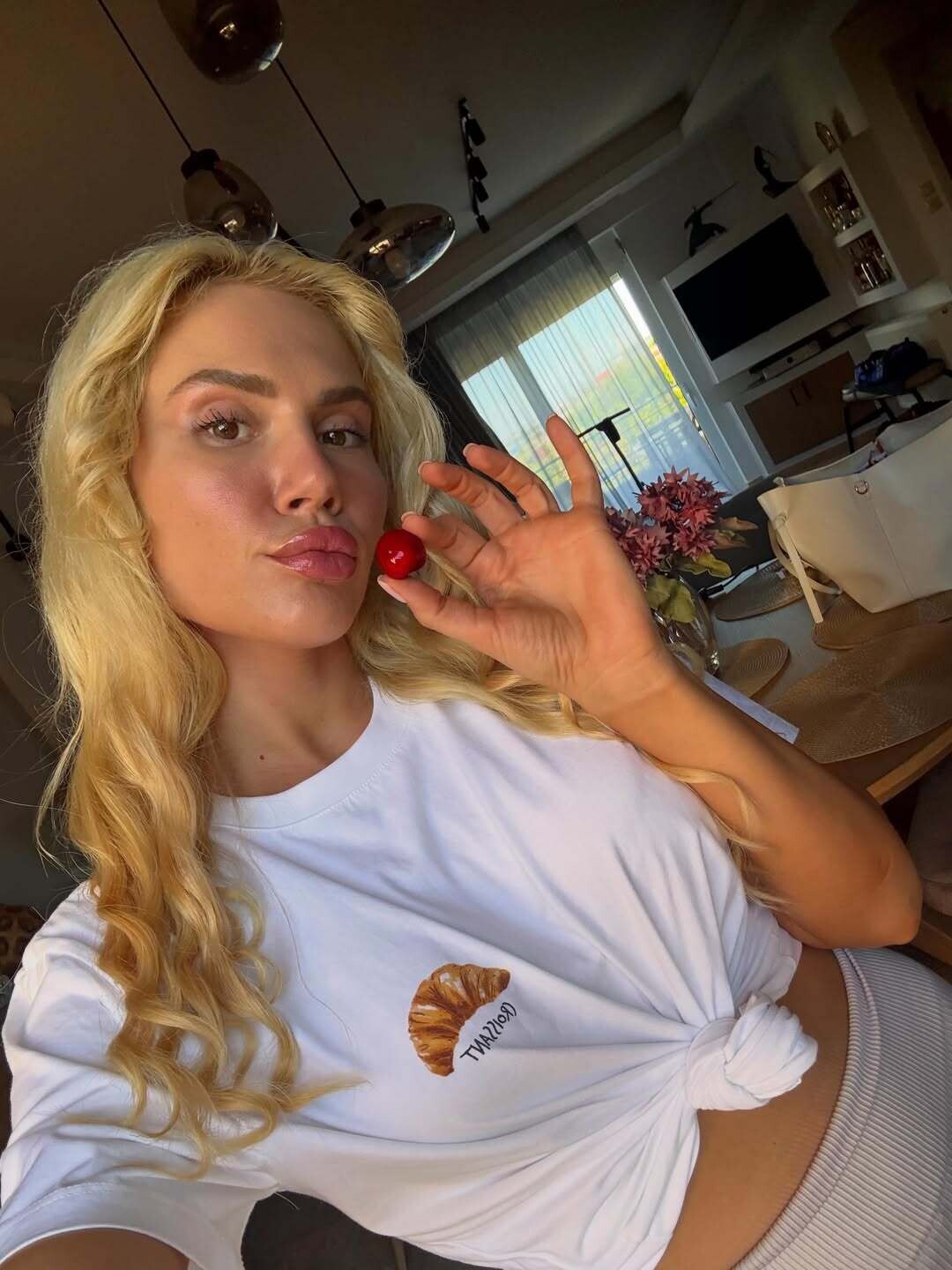 SnapInsta.to 722562565 18420832651182268 6608315000822650028 n 3d006
