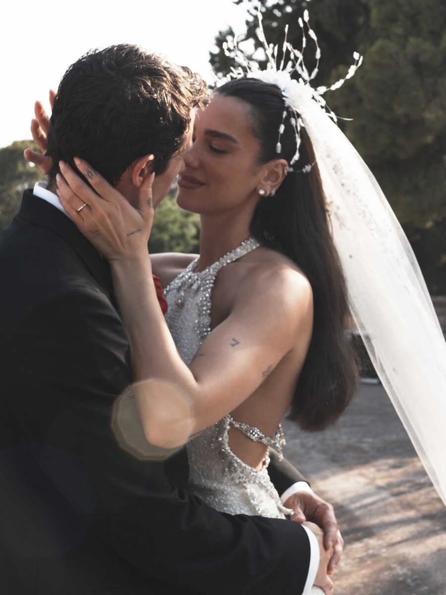 DUA_LIPA_NYFIKO_CHANEL_3_4de42.jpg