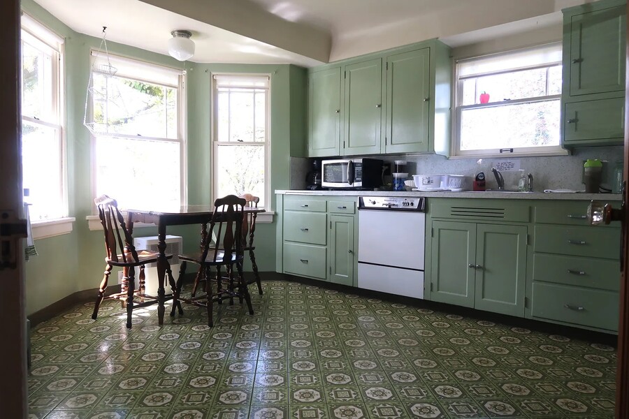 twilight_bella_house_airbnb_10_454dc.jpg