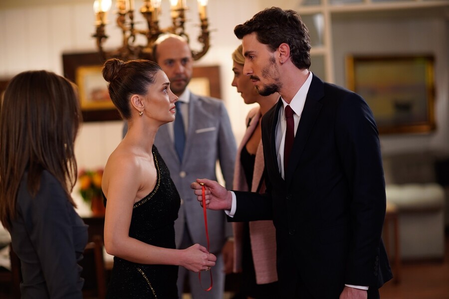 νομοι_της_καρδιας__επ_6_10_60718.jpg