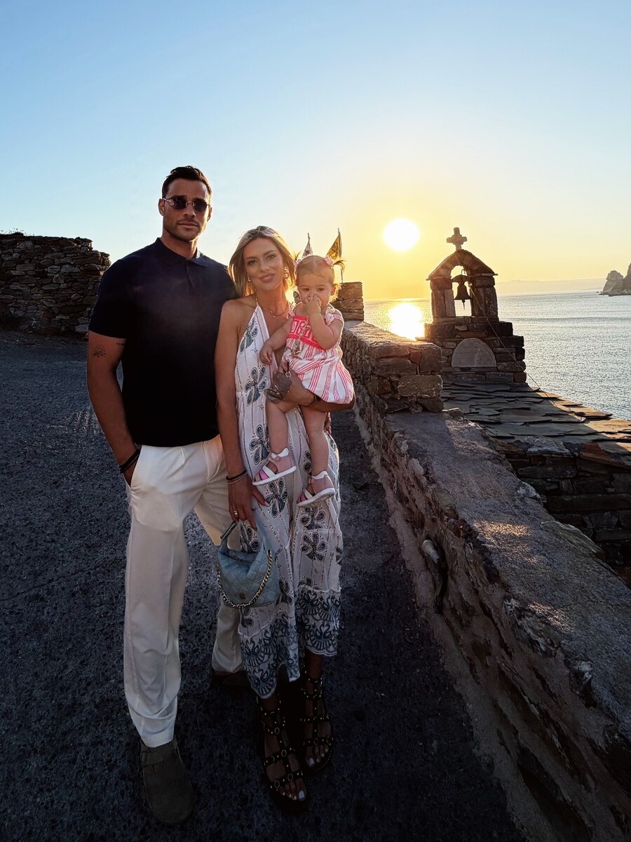 eleni_xamperi_alexandros_anastassiou_kori_marina_4_28309.jpg