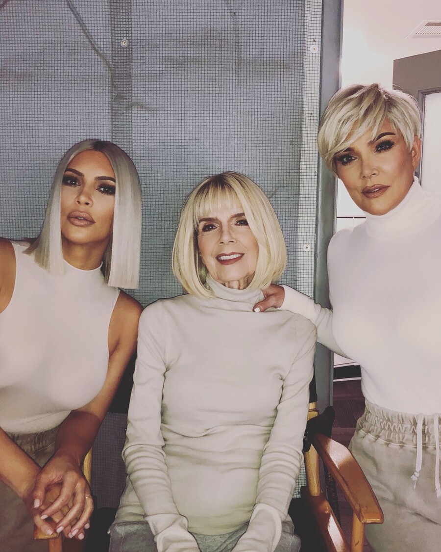 kardashian_mj_thanatos_7_7fd3b.jpg