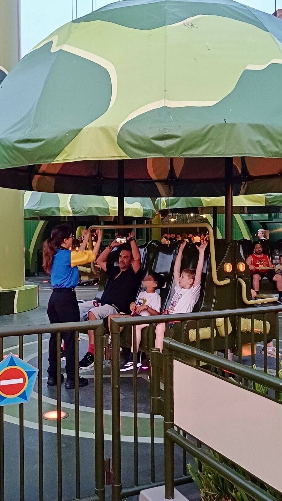 stefanos_kwnstantinidis_parissi_disneyland_4_bee56.jpeg