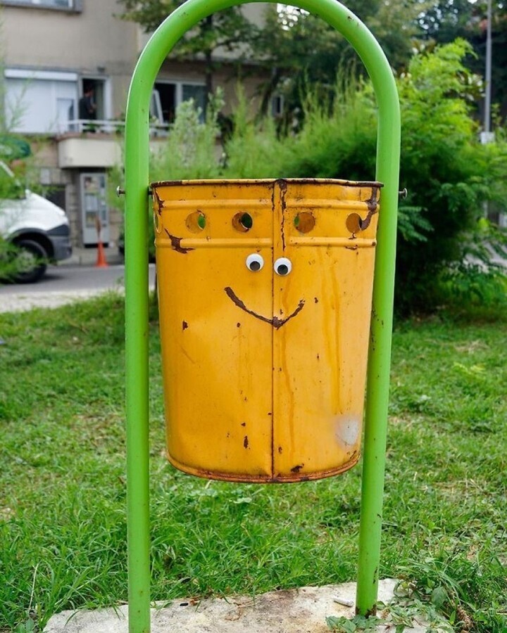 eye_bombing_bulgaria_11_10977.jpg