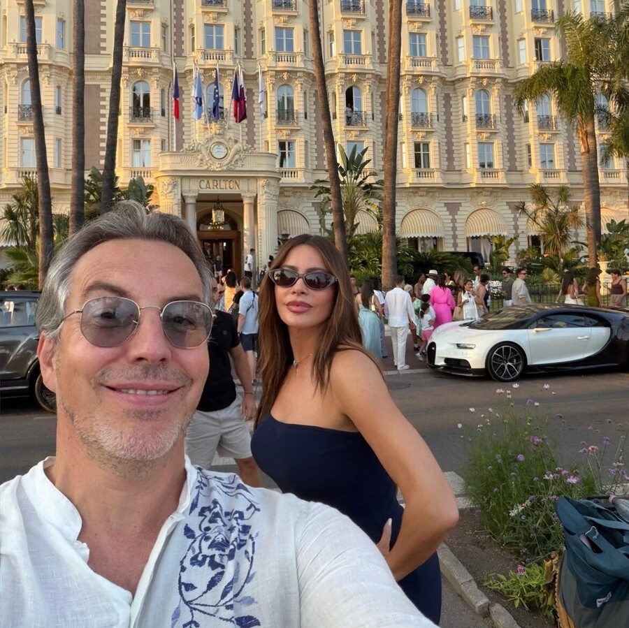 sofia_vergara_carousel_2_381d9.jpg