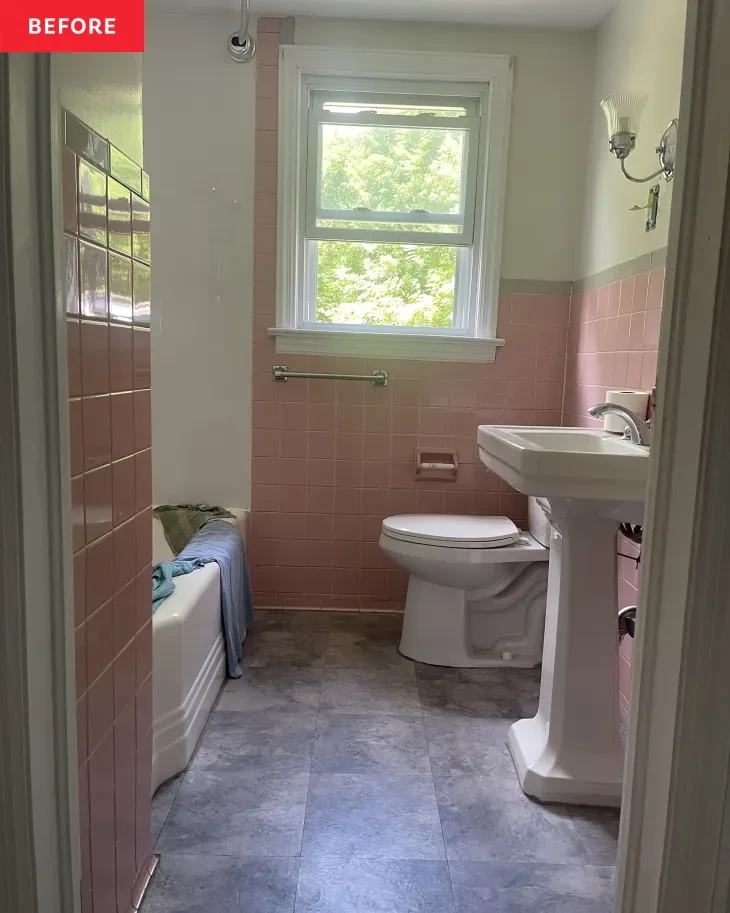 bathroom-before-2_198238a0e9f1665b.webp