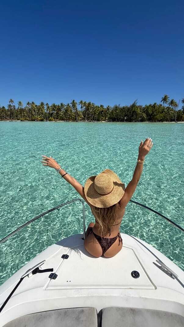 oikonomakou_cerella_bora_bora_honeymoon_3_8d0b0935734fe89f.jpeg