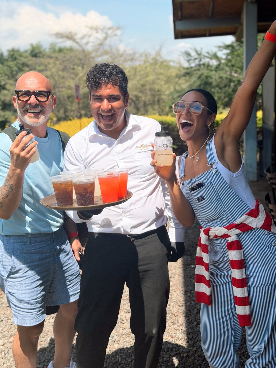 moutsinas_samara_tequila_3_6c6937a5b24db4b2.jpg