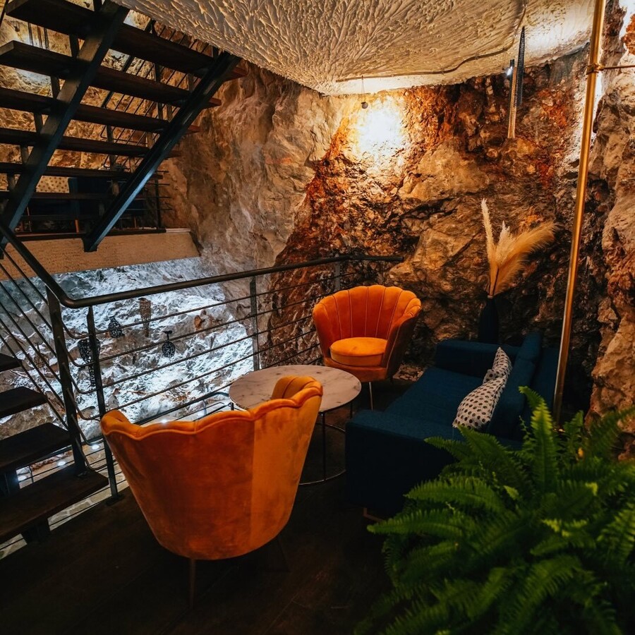 cave_bar_more_6_260b55bc57fef366.jpg