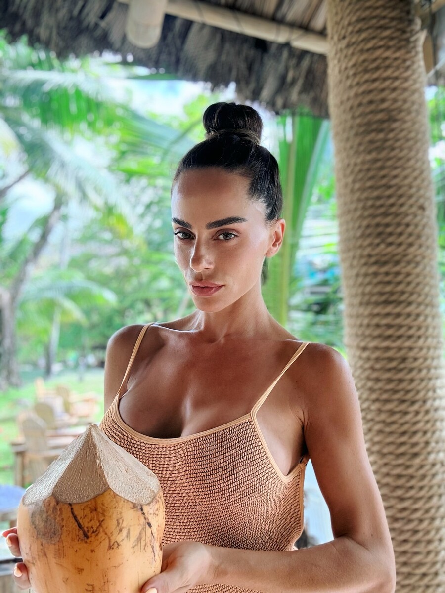 antwna_seyxelles_2_f668c891963a9547.jpg