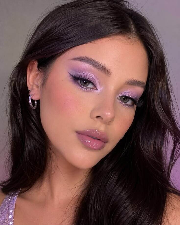 35 purple makeup looks 2026 bold soft glam trendy beauty ideas loungeaura b6b72914cfc8c427