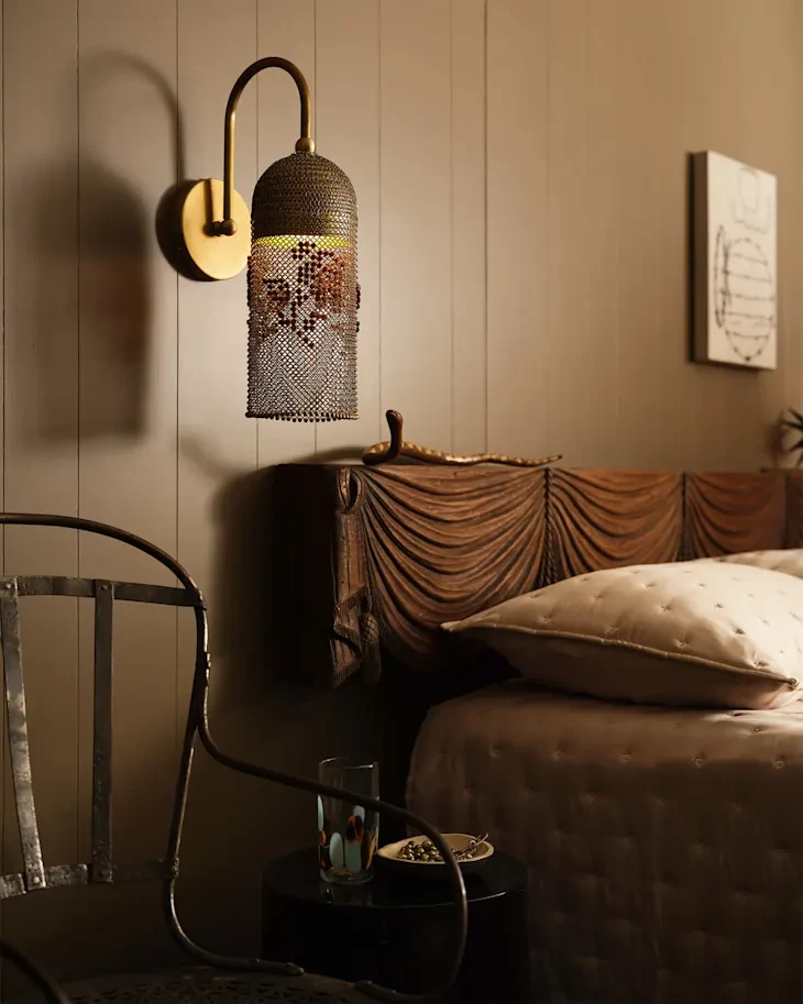 wretched-flowers-sconce_6b7d5fd308a9031b.webp