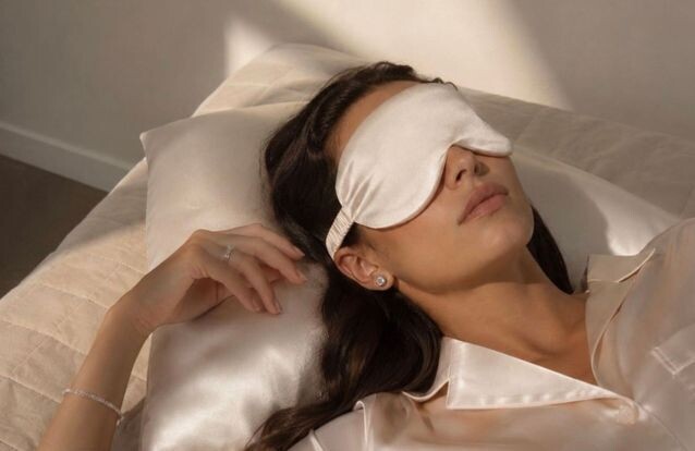 pourquoi dormir avec une taie d oreiller en soie 35b6a364c14772ac