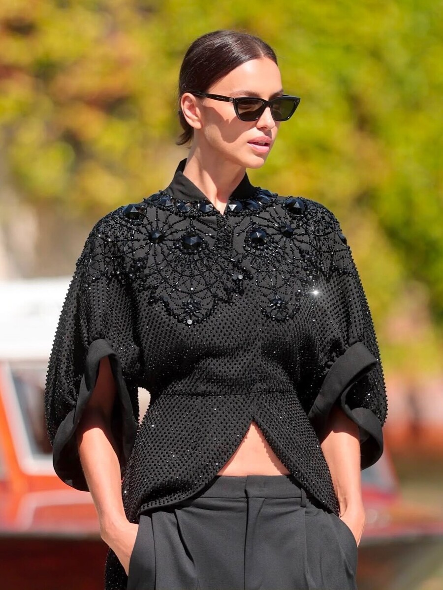 irina_shayk_3_823606582bbcb26a.jpg