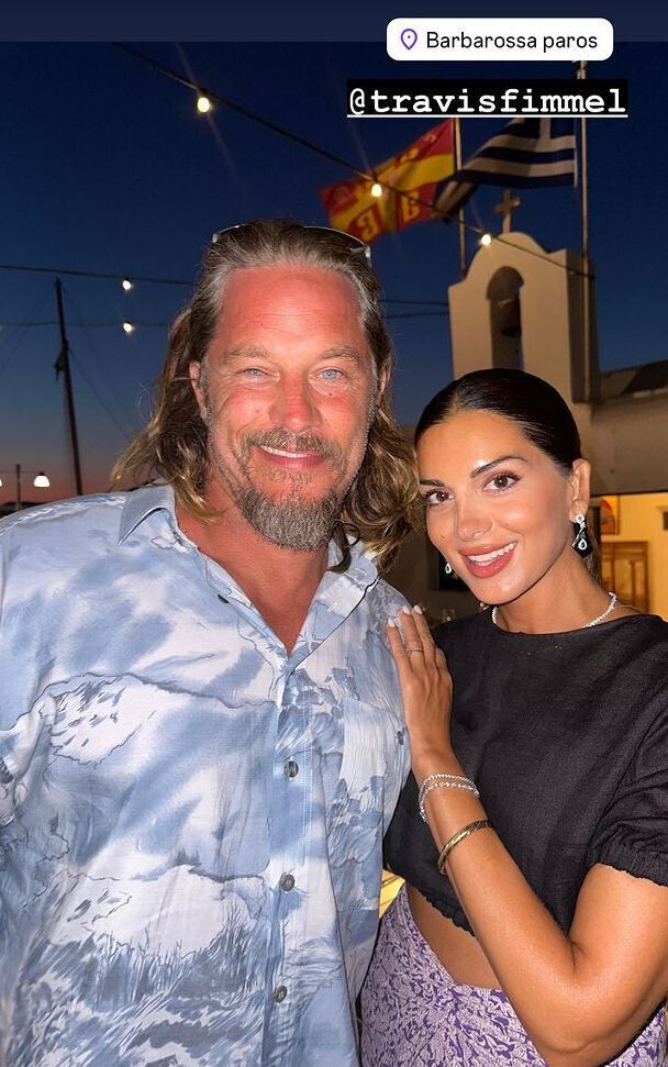 travis_fimmel_tsimtsili_35077b67f7e5cff5.jpg