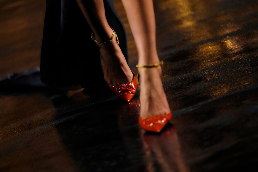 saint_lauren_show_2_adb553713f9f7eb0.jpg