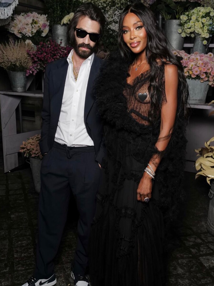 naomi_campbell_galliano_4_c0d41155406cde6e.jpg