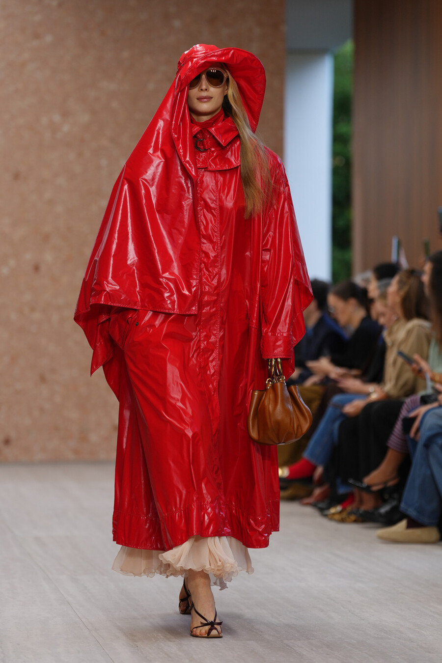 chloe_epideixi_parissi_5_470df8206572b601.jpg