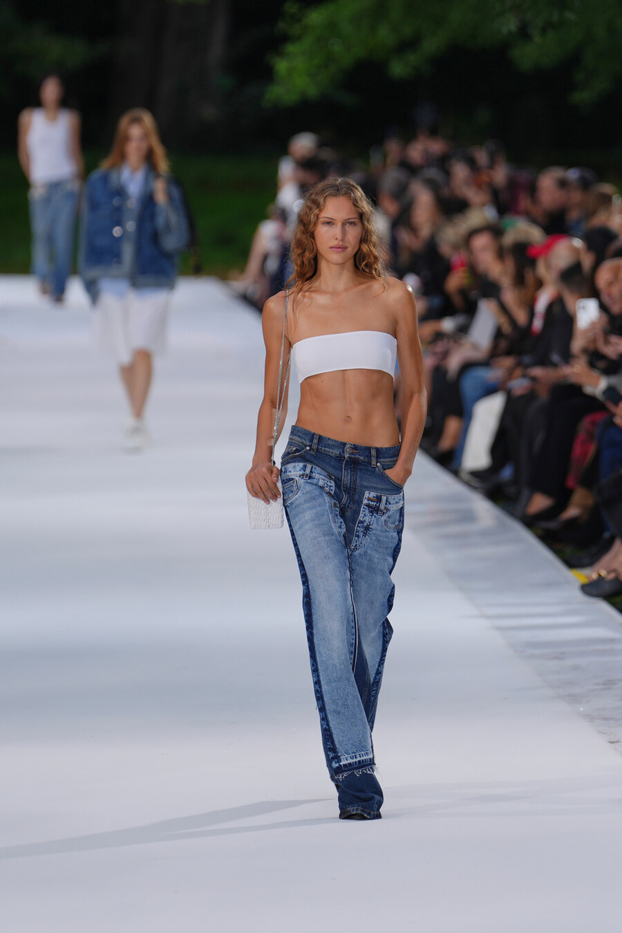 stella_mccartney_show_4_35394004c539ca07.jpg