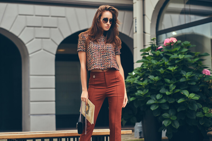 beautiful-fashionable-brunette-wearing-trendy-clothing-sunglasses_35e27ea5e9b67258.jpg