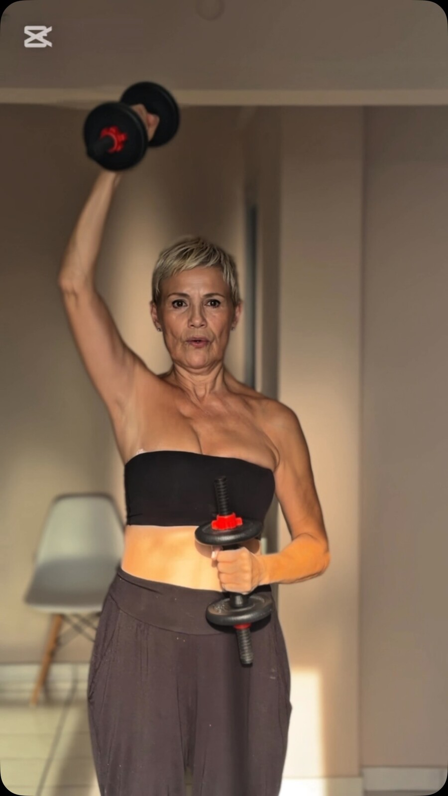 kwnstantina_mixail_fitness_routine_3_69adbdb839b43571.jpg