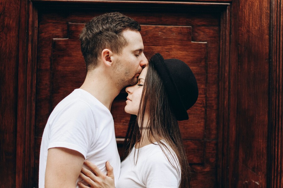 kate-kozyrka-4px9de3qvrm-unsplash_69e079ac0887445f.jpg