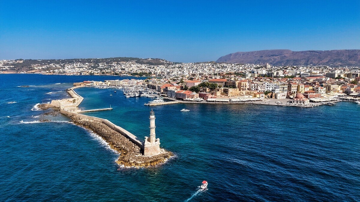 Happy Traveller: Ο Ευτύχης Μπλέτσας ακολουθεί τα βήματα του Ζορμπά και ...