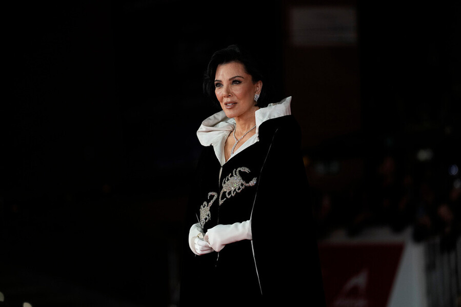 kris_jenner_2_2d06503ef2dcdc2a.jpg