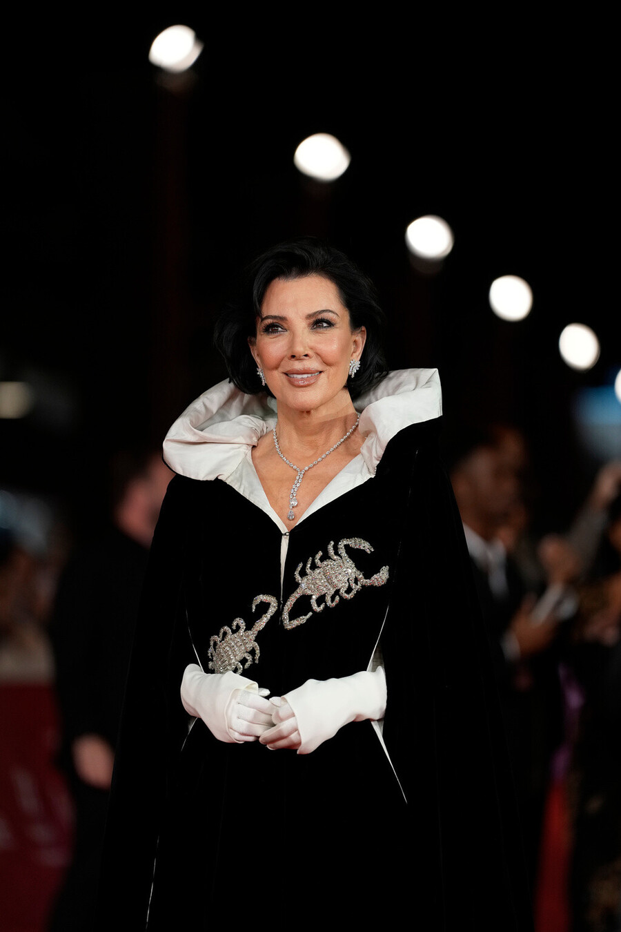 kris_jenner_4_4f7a0cb987903293.jpg