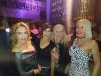 Κωνσταντίνα: Birthday surprise στο Κολωνάκι και αγκαλιές με την κουμπάρα της Αθηνάς Ωνάση (Αποκλειστικό)
