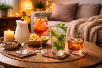 4+1 ποτά που κάνουν το άραγμα στον καναπέ ακόμη καλύτερο