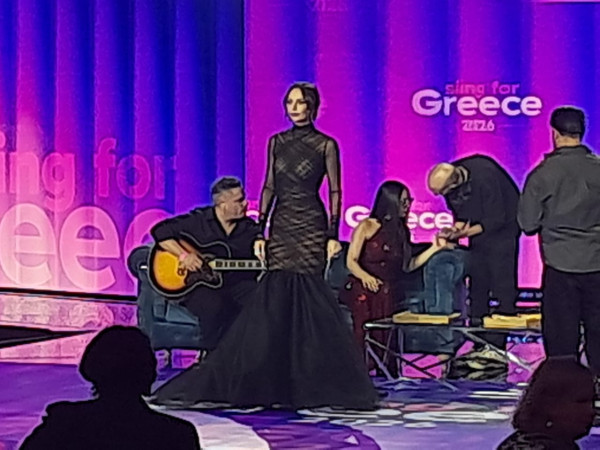 Sing for Greece - Τελικός: Το look της Μπέττυς Μαγγίρα (Αποκλειστικό βίντεο))