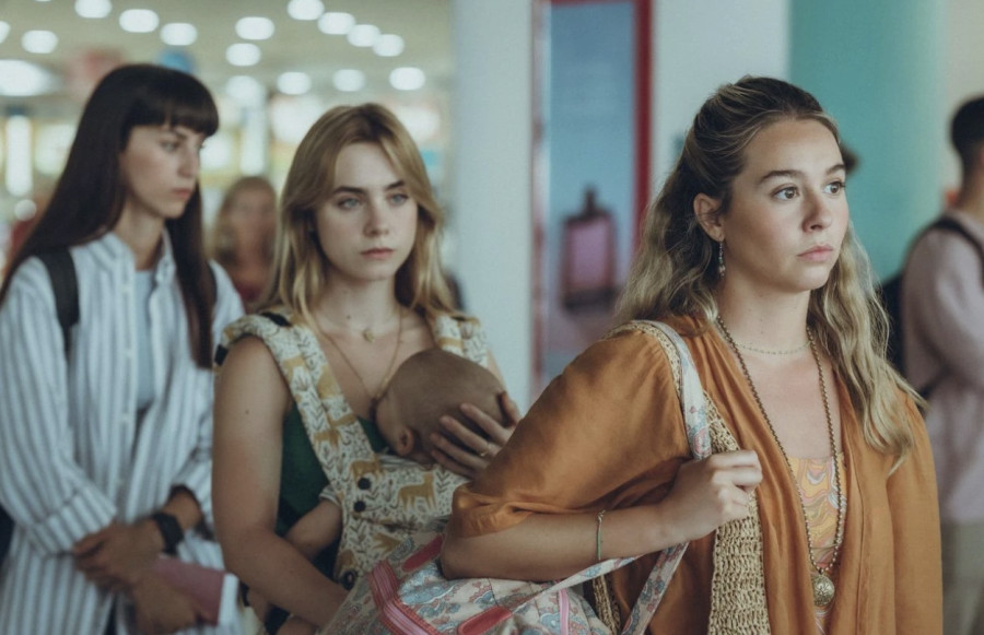 «Esa Noche»: Το μυθιστόρημα πίσω από τη δημοφιλή ισπανική μίνι σειρά θρίλερ στο Netflix