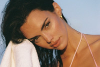 Lazy Luxe: Το νέο beauty μανιφέστο που βάζει φρένο στην υπερβολή