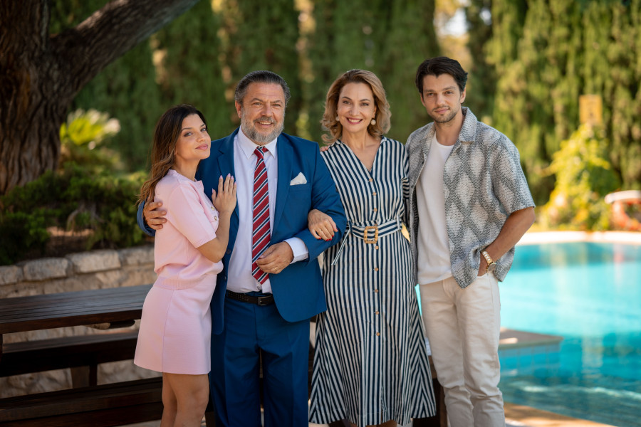 Να μ&#039; αγαπάς: Η ανακοίνωση ενός αρραβώνα προκαλεί αντιδράσεις